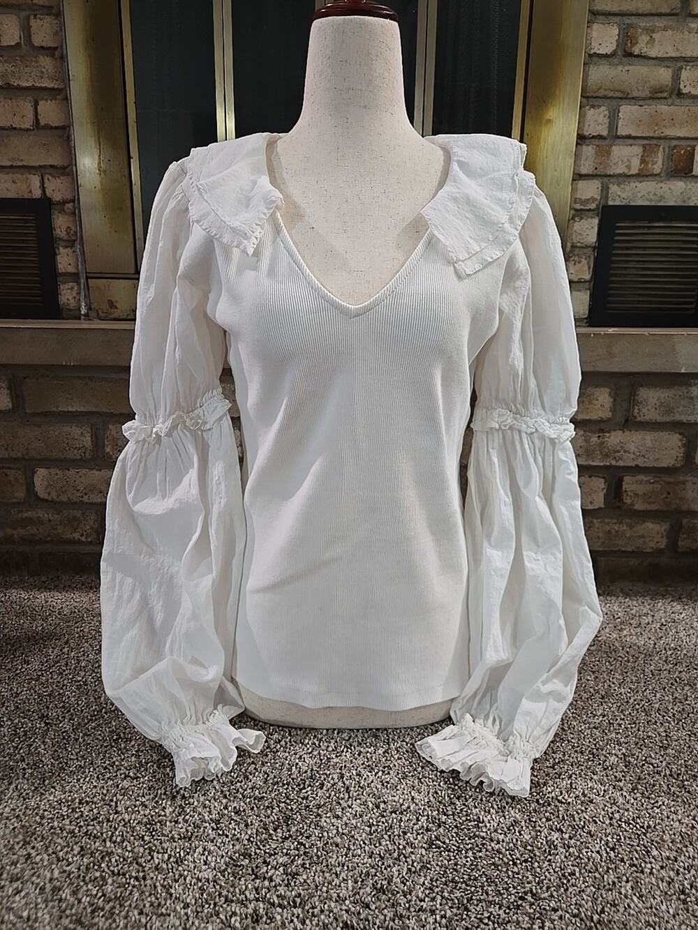 Anthropologie Ivory Ruffled Blouse Top Womans Sz Medium Romantic Boho Victorian